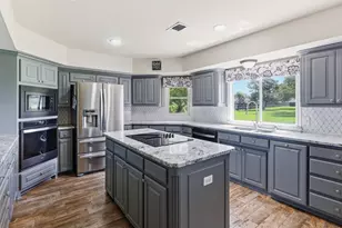 1701 N St Charles Ave, Pilot Point, TX 76258 - Photo 5