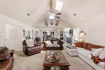 1701 N Saint Charles Avenue, Pilot Point, TX 76258 - Photo 7