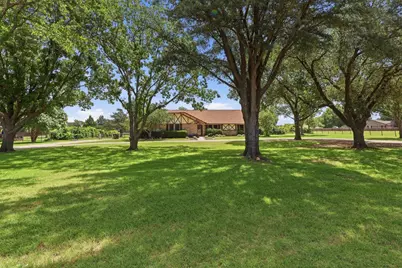 1701 N Saint Charles Avenue, Pilot Point, TX 76258 - Photo 1