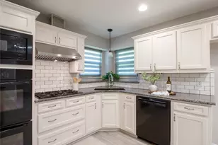 903 Meadow Creek Dr, Allen, TX 75002 - Photo 13