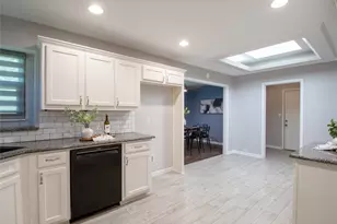 903 Meadow Creek Dr, Allen, TX 75002 - Photo 11