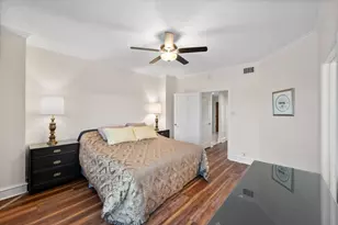 2129 Reflection Bay Dr, Arlington, TX 76013 - Photo 17