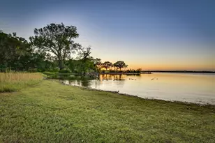 2129 Reflection Bay Dr, Arlington, TX 76013 - Photo 33