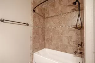 917 Joshua Ct, Granbury, TX 76048 - Photo 23