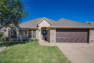 917 Joshua Ct, Granbury, TX 76048 - Photo 5