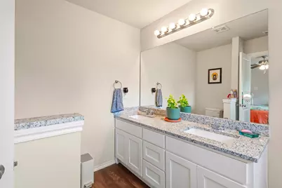 1634 E Missouri Avenue, Dallas, TX 75216 - Photo 19