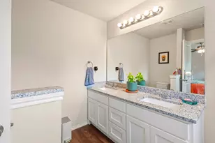 1634 E Missouri Ave, Dallas, TX 75216 - Photo 19