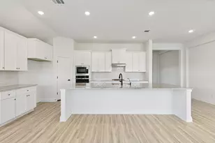7701 Sheaves Trl, Joshua, TX 76058 - Photo 3