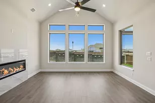 7701 Sheaves Trl, Joshua, TX 76058 - Photo 9