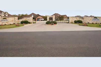 1305 Carnoustie Drive, Ennis, TX 75119 - Photo 5