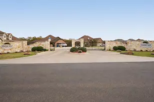 1305 Carnoustie Dr, Ennis, TX 75119 - Photo 5