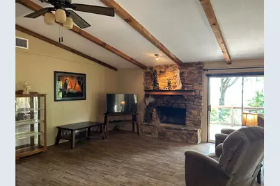 2546 Rockcliff Court, Granbury, TX 76048 - Photo 21