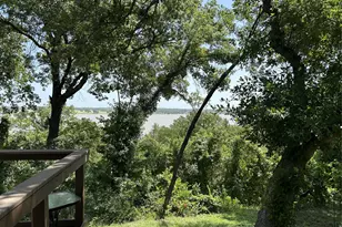2546 Rockcliff Ct, Granbury, TX 76048 - Photo 5