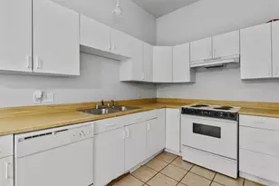 210 Joshua Blvd, Joshua, TX 76058 - Photo 9