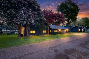 305 Rock And Roll Ln, Mabank, TX 75156 - Photo 3