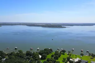 201 Cross Timbers St, Azle, TX 76020 - Photo 21