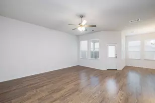 336 Emerald Creek Dr, Fort Worth, TX 76131 - Photo 7