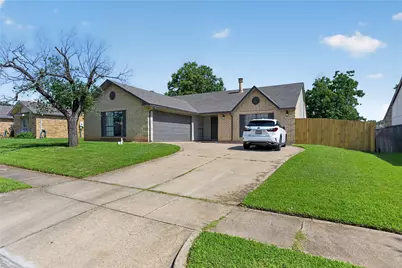 3825 Hackberry Lane, Bedford, TX 76021 - Photo 3