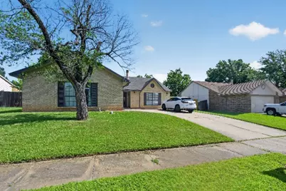 3825 Hackberry Lane, Bedford, TX 76021 - Photo 5