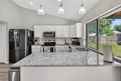 3825 Hackberry Lane, Bedford, TX 76021 - Photo 13