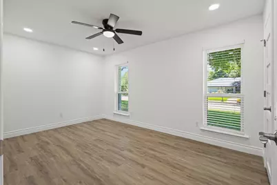 4105 Candlenut Lane, Dallas, TX 75244 - Photo 17