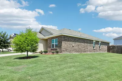 5300 Shady Springs Trail, Fort Worth, TX 76179 - Photo 3