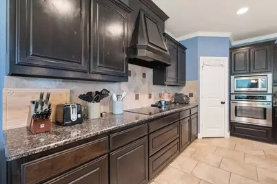 1308 Lacey Oak Drive, Mansfield, TX 76063 - Photo 9