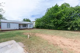 1910 S 21st St, Abilene, TX 79602 - Photo 25
