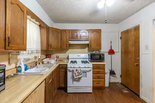 1910 S 21st St, Abilene, TX 79602 - Photo 11