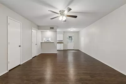 221 Cambridge Drive, Saginaw, TX 76179 - Photo 11