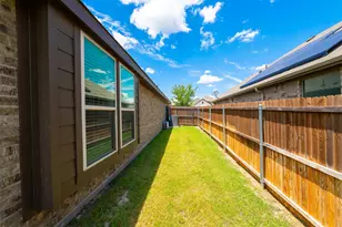 105 Cheryl Dr, Keene, TX 76059 - Photo 27