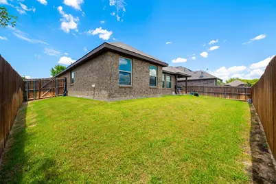 105 Cheryl Drive, Keene, TX 76059 - Photo 29