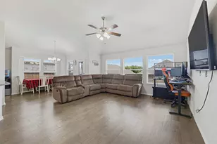 105 Cheryl Dr, Keene, TX 76059 - Photo 11