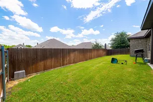 105 Cheryl Dr, Keene, TX 76059 - Photo 29