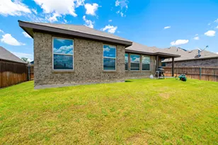 105 Cheryl Dr, Keene, TX 76059 - Photo 25