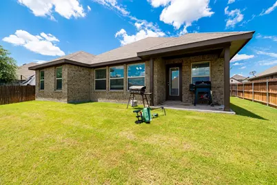 105 Cheryl Drive, Keene, TX 76059 - Photo 31