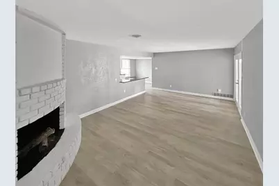 1306 Elby Street, Irving, TX 75061 - Photo 5