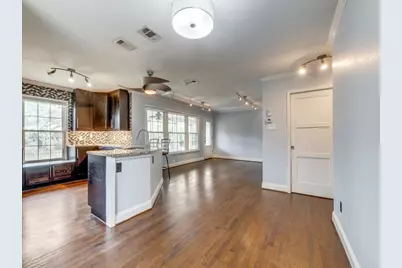 9520 Ash Creek Drive, Dallas, TX 75228 - Photo 7