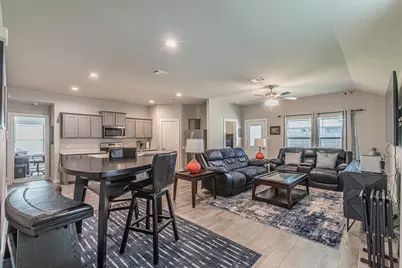 713 Griffith Park Trail, Alvarado, TX 76009 - Photo 3