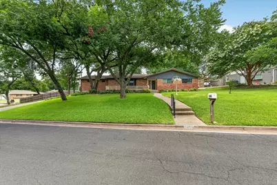 9700 Brookwood Circle, Woodway, TX 76712 - Photo 3