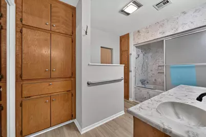 9700 Brookwood Circle, Woodway, TX 76712 - Photo 17