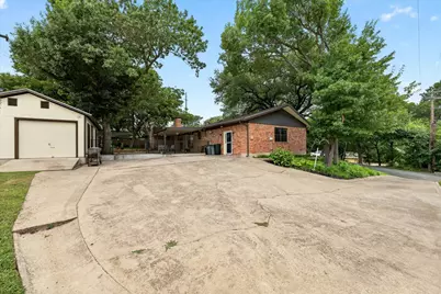 9700 Brookwood Circle, Woodway, TX 76712 - Photo 37
