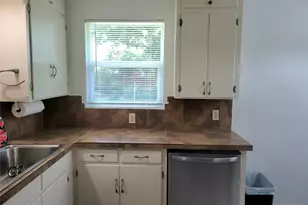 503 W Nash St, Grapevine, TX 76051 - Photo 7