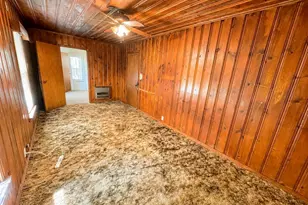 806 Sessions St, Bowie, TX 76230 - Photo 13
