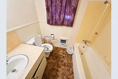 806 Sessions Street, Bowie, TX 76230 - Photo 19