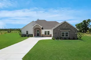1020 Don Eve Ct, Azle, TX 76020 - Photo 1