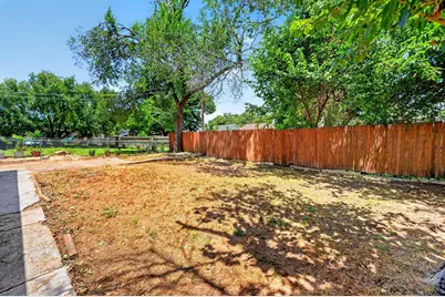 955 Ashwood Drive, Lewisville, TX 75067 - Photo 15