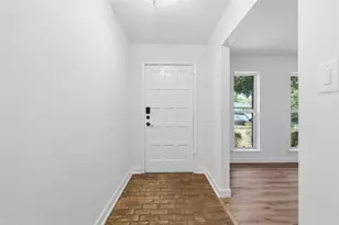 2115 Meadowlake Ct, Arlington, TX 76013 - Photo 3