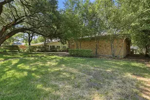 2115 Meadowlake Ct, Arlington, TX 76013 - Photo 31