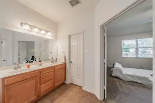 600 Beeman Dr, Arlington, TX 76002 - Photo 17
